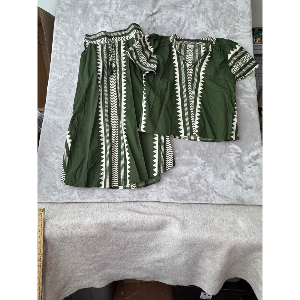 Cienna Designs Green Geometric Tribal Print 2 Piece Skirt and Top Set Large